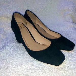 Marc Fisher Black Suede Block Heel “Pierre” 6.5